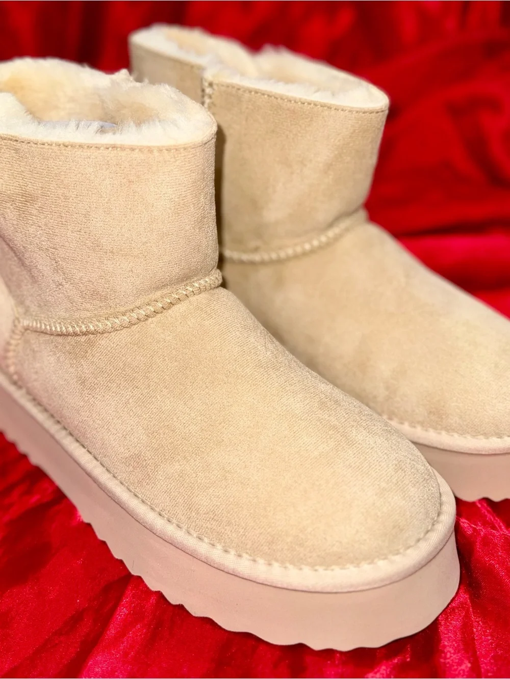 Women's Short Shearling-Lined Suede Winter Boots in Light Beige